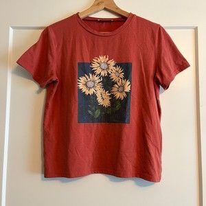 Printed Sunflower Artsy Tee Shirt Size Small Graphic Romwe